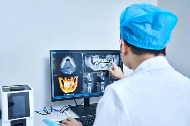 Best Weekend Emergency Dentist in Ferry Pass, FL